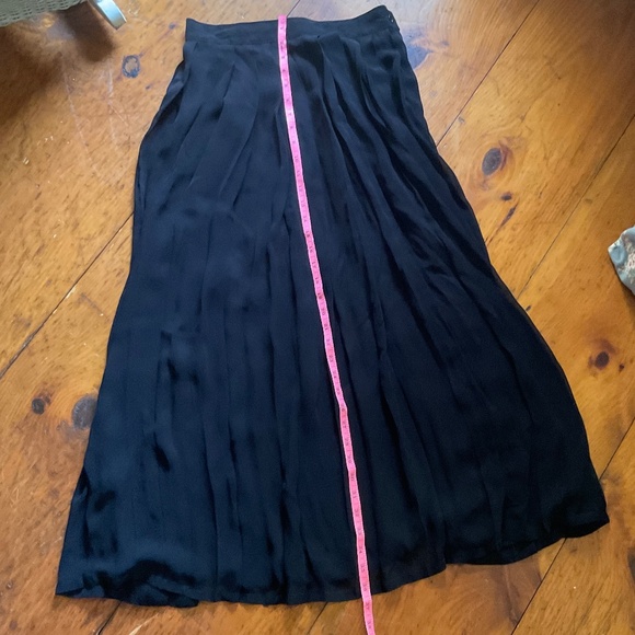 Iceberg Women's Nero (Black) sheer pleated skirt size 44 made in Italy - Picture 8 of 9